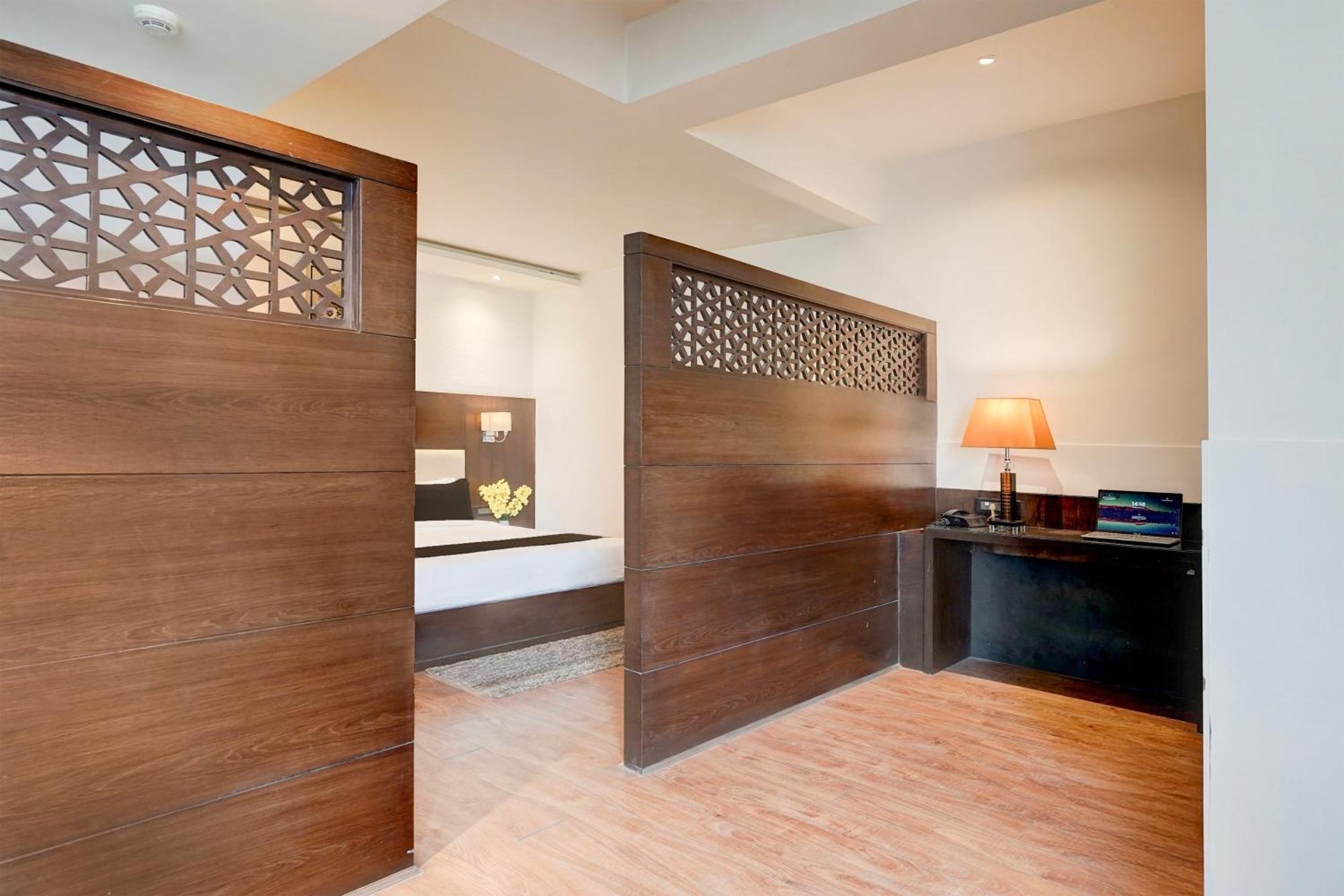 Townhouse Oak Agra Near Sultanganj Puliya Formerly Bb Grand Exteriér fotografie